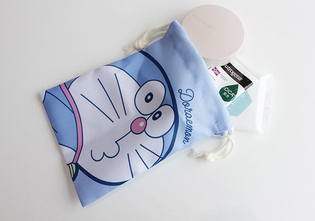 ダイソー ドラえもん ミニ巾着 コスメ