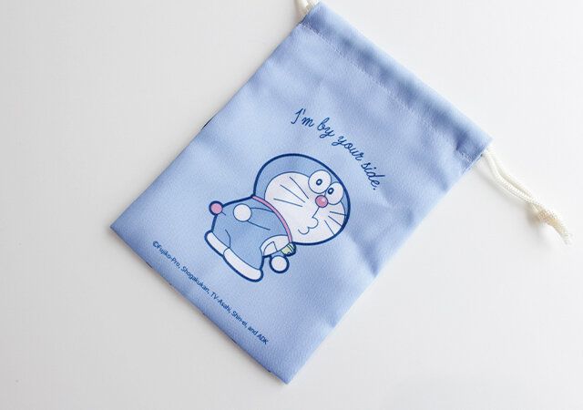 ダイソー ドラえもん ミニ巾着 背面