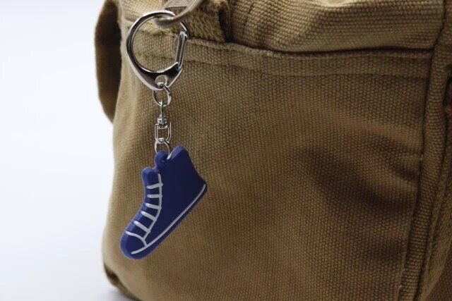 セリアの虫よけチャーム スニーカーデザインの使用例