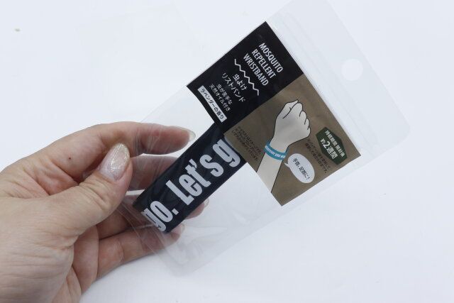 セリアの虫よけリストバンド