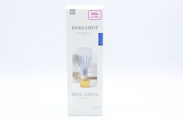 100均ダイソーのディフューザー1