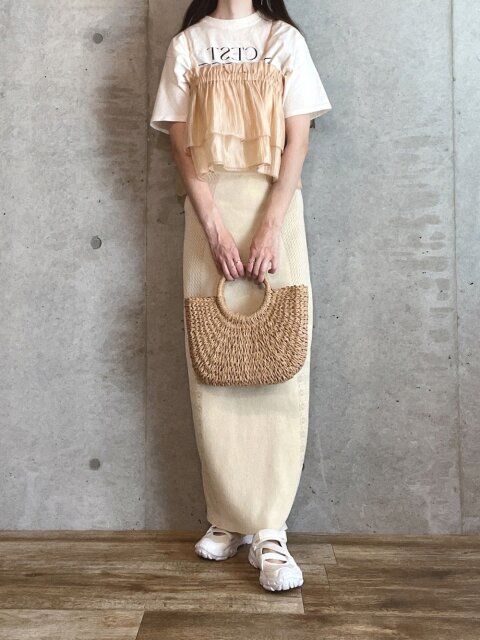 白Tシャツのコーデ3