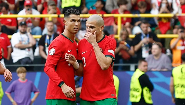 なぜ39歳ロナウドと41歳ペペは代表でプレーできるのか 吉田麻也が解説 「動かない中でも凄い…」