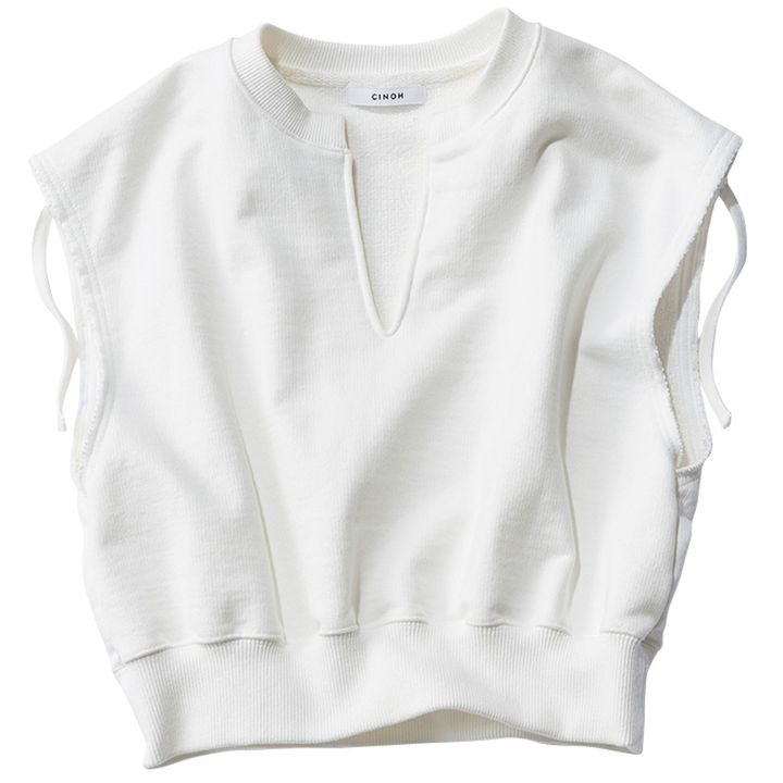 ラフな切りっぱなしデザインが旬のチノのフレンチスリーブスウェット