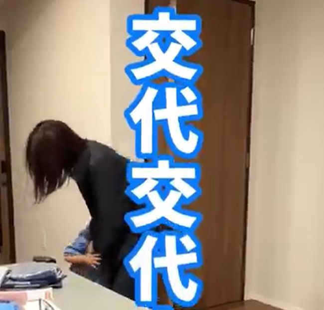 私を置いて出かけちゃうの！？ パパvsママ、その様子を見た１才ちゃんの様子がかわいすぎる！！