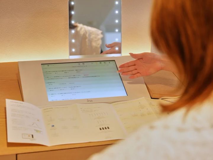 IPSA AOYAMA 店頭カウンセリングの様子