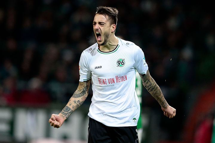 酒井宏樹が欧州でともにプレーした「最強の同僚ベストイレブン」