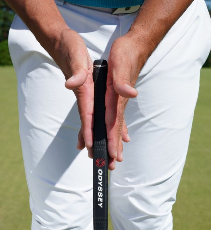 ショートパットが入りまくる“グリップ”とは？握り方を堀川未来夢が徹底解説