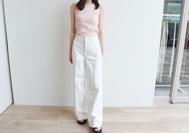 ユニクロのバズリタンクトップ2