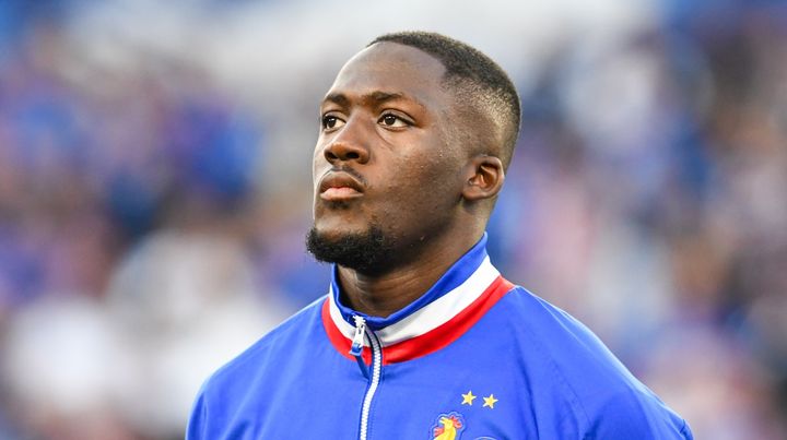 仏で極右政党躍進か…移民系のフランス代表コナテが訴える 「ゴミ収集など大変な仕事をしていた両親を見てきたが…」