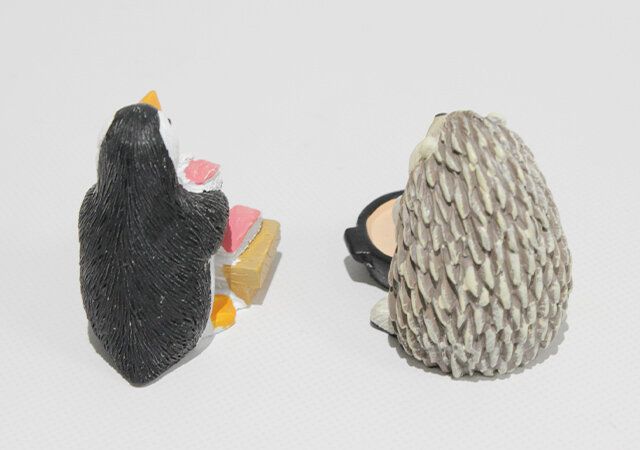 ダイソー レジン置物 後ろ姿