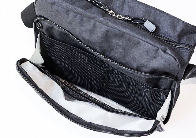 スタディオクリップ付録黒ショルダーバッグレビューフロントポケット
