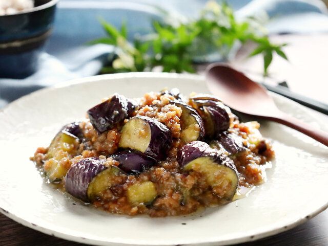 レンチン茄子の甘辛肉みそ和え