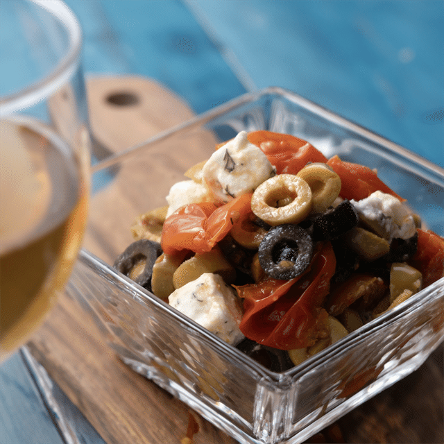 成城石井自家製 ギリシャフェタチーズとセミドライトマトマリネ