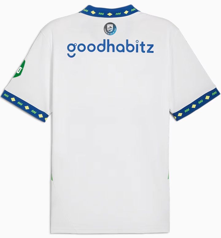 オランダ王者PSV、「ブラジル」がテーマの新ユニフォームを発表！“白と青”で王国に敬意を表す