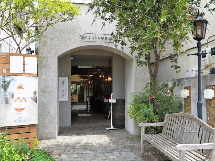 鎌倉から江ノ電に乗って訪れる♪大仏様が待つ長谷の街でのんびりカフェめぐり