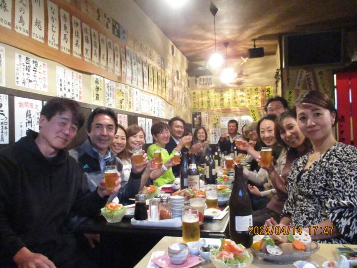 プレー終りの1杯！ゴルフ仲間が女性ゴルファー拡大に注力