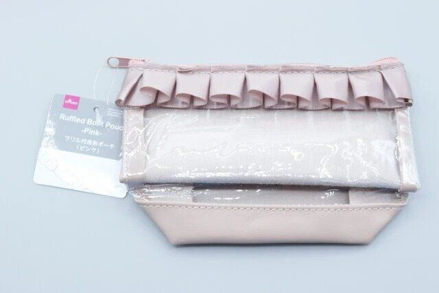 ダイソーのフリル付舟形ポーチのパッケージ