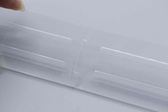 セリアの連結できるアクリルスタンド用ジョイントスタンド 2P 長方形