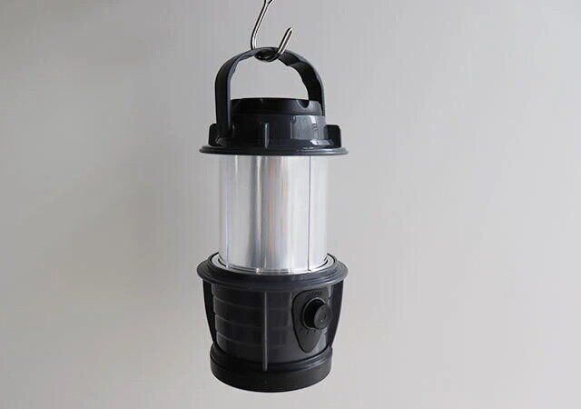 ダイソー 炎・白切替調光ランタン デザイン