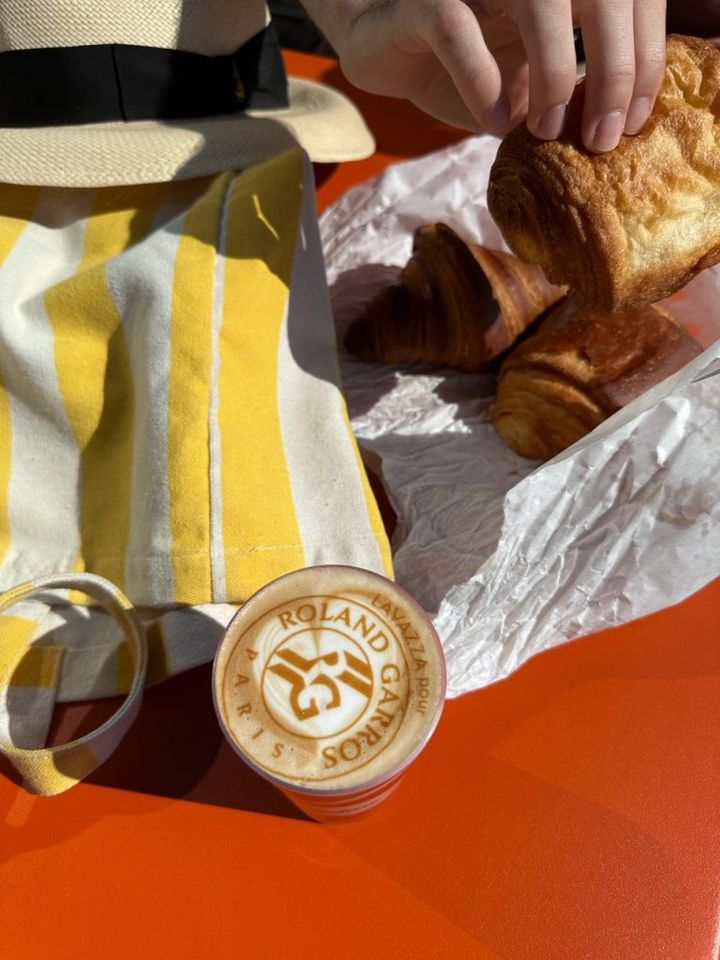 世界中のテニスファンが集まる場所、パリのローランギャロスへ【夢見るパリ】