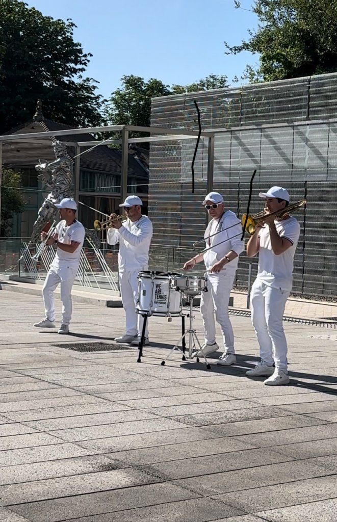 世界中のテニスファンが集まる場所、パリのローランギャロスへ【夢見るパリ】