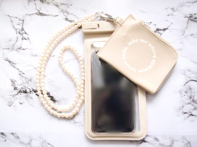 3COINS ポーチ付き防滴スマホケース 本体