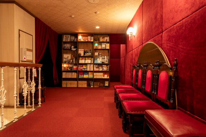 映画と、本と、カフェと。ノスタルジックな空間で過ごす自分時間／鵠沼海岸・シネコヤ