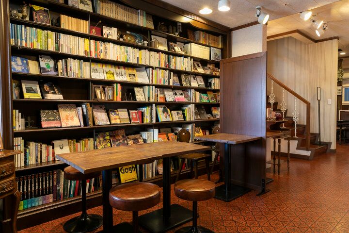 映画と、本と、カフェと。ノスタルジックな空間で過ごす自分時間／鵠沼海岸・シネコヤ