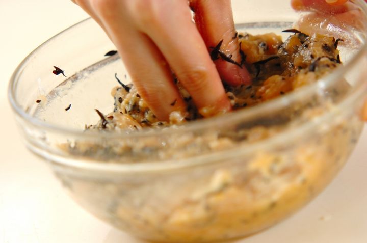 ヒジキとゴマのつくねの作り方1