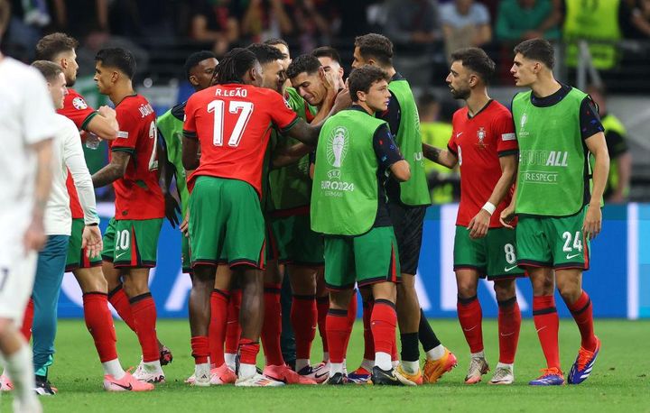 39歳ロナウド、EUROでPK失敗…試合中に号泣する