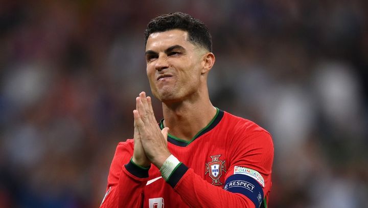 39歳ロナウド、EUROのPK失敗で号泣も2本目は決める強心臓！ 「重要な場面で外したのに…信じられない」とシアラー脱帽