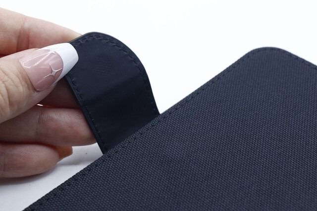 100均ダイソーのiPhone15スマホケース5