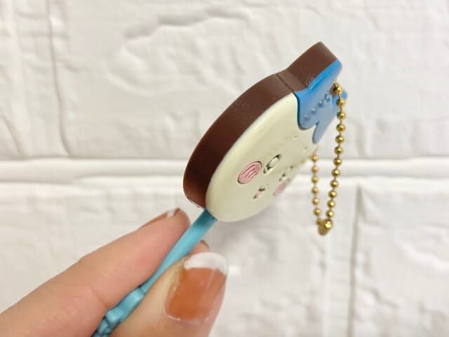 ちいかわ 新作 食玩 ロリポップチョコチャーム 側面