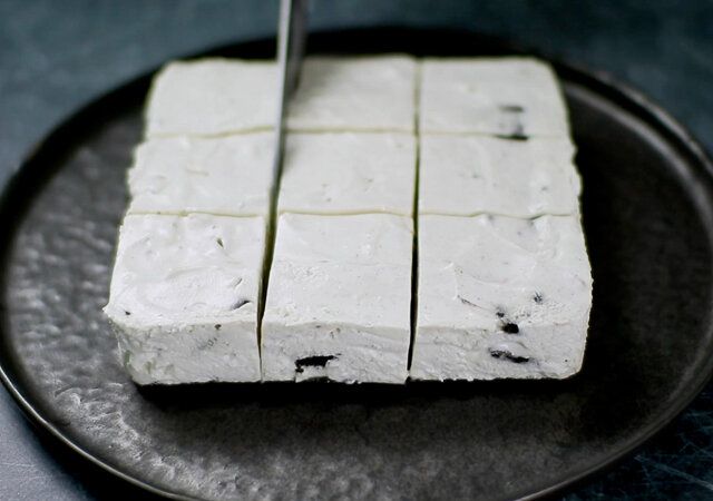 型から外してお皿に移す