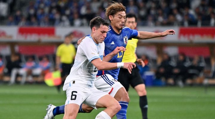 守田英正、親友がいるウルグアイ代表のコパ決勝T進出を花火でお祝い！「地球の裏側から彼を祝福する時」