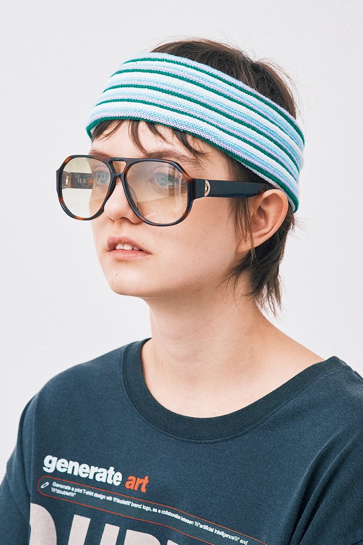 ギークシックに必要な帽子、ヘッドアクセサリー、大きな眼鏡をゲットしよう