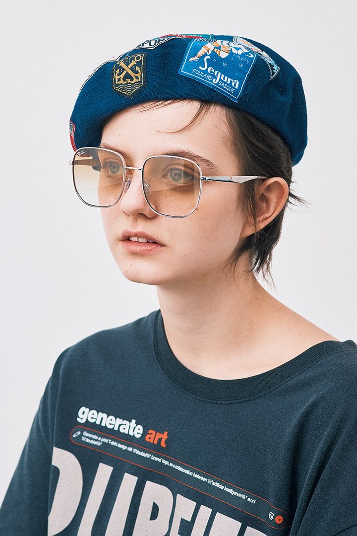 ギークシックに必要な帽子、ヘッドアクセサリー、大きな眼鏡をゲットしよう