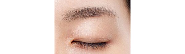 コンシーラーブロウマスカラ 01 使用