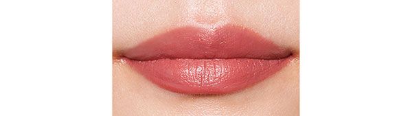 シアーマットリップスティック 06 使用