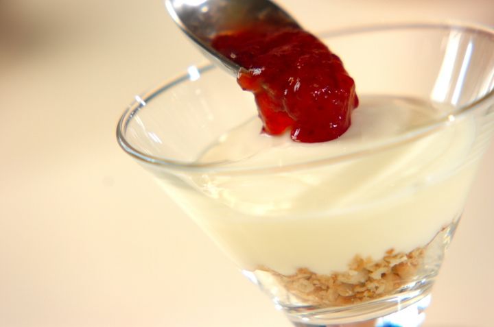 グラノーラパフェの作り方1