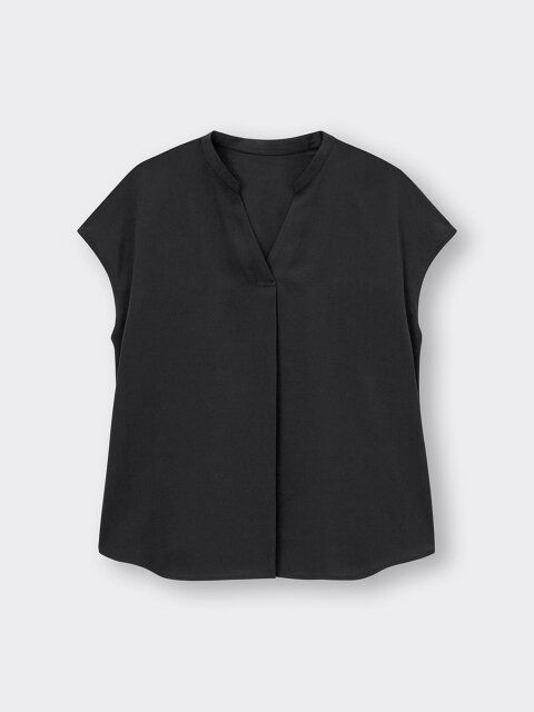 GUのドレープスキッパーシャツ