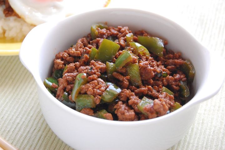 肉みそピーマン