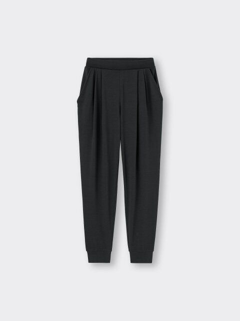 GUのドライストレッチヨガパンツ