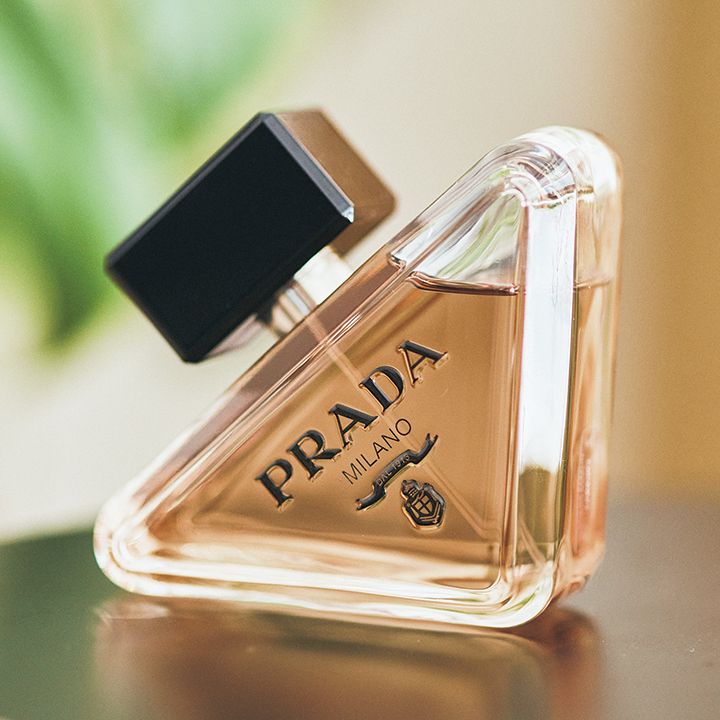 ファッションと香りをコーディネートさせてみよう【レディな装いの場合】