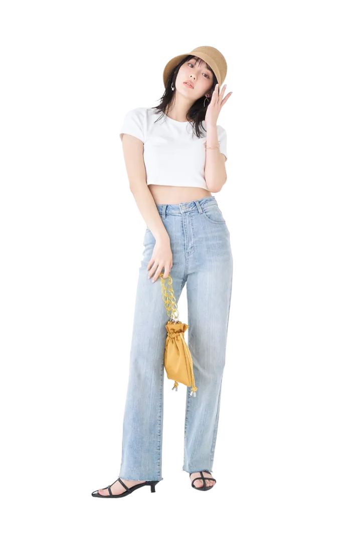 夏小物で仕上げる半袖コーデ