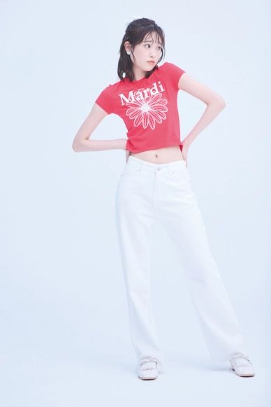 ラフな印象を与えるシンプルコーデ