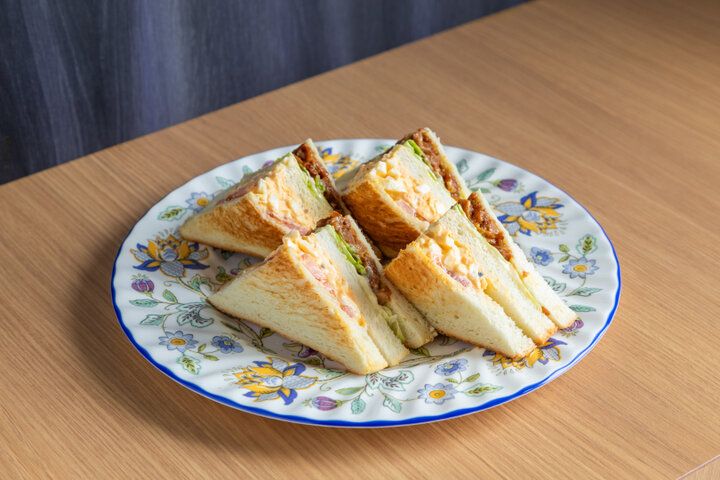 惜しまれつつ閉店したサンドイッチの名店が大阪・吹田で復活。喫茶店「蝸牛庵」