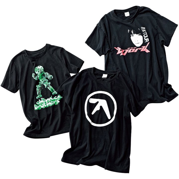 黒ベースのヴィンテージTシャツ