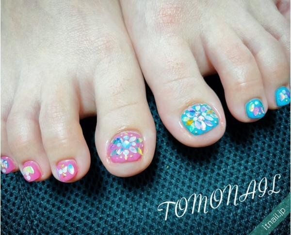 TOMONAILが投稿したネイルデザイン [photoid:I0101567] via Itnail Design (736337)